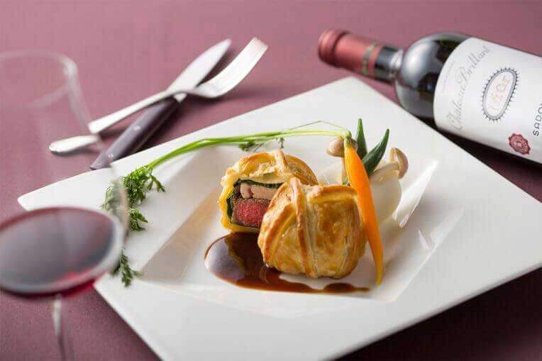 山梨のリゾートウエディング写真事例「サドヤシャトードプロヴァンス」4